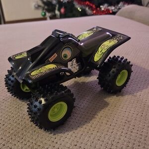 1997 nylint x-treme ATV eyeball skull at 4 wheeler black & neon green Preowned